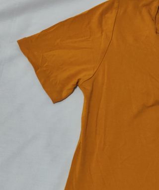 Camiseta manga corta escorpión Mostaza