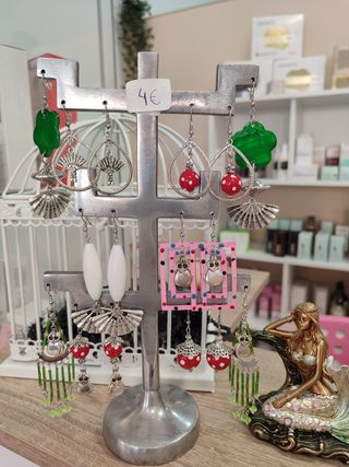 Pendientes, pulseras y colgantes Feria