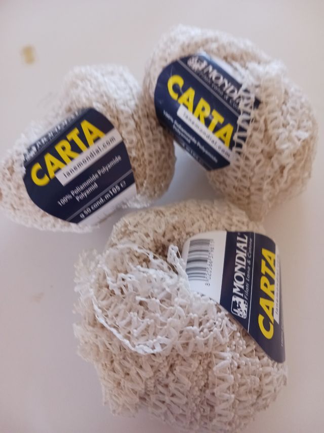 15 ovillos marca Carta de Mondial