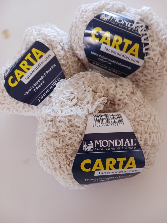 15 ovillos marca Carta de Mondial