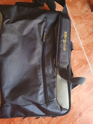 ORDENADOR MALETIN PORTATIL