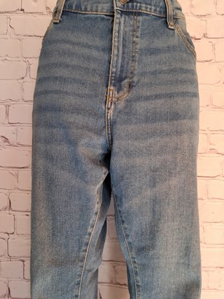 Pantalón vaquero hombre ajuste deportibo