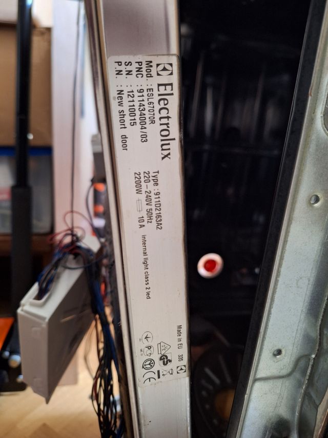 Lavastoviglie integrale Electrolux 67070R