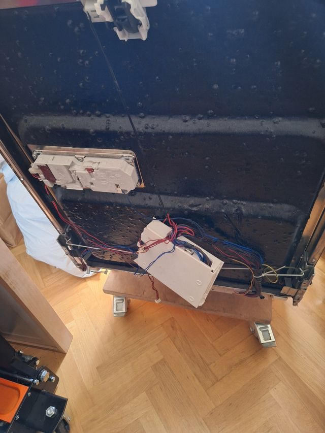 Lavastoviglie integrale Electrolux 67070R