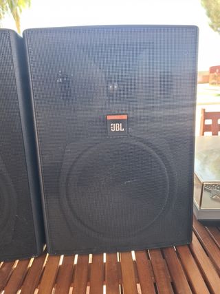 Altavoces JBL control 28