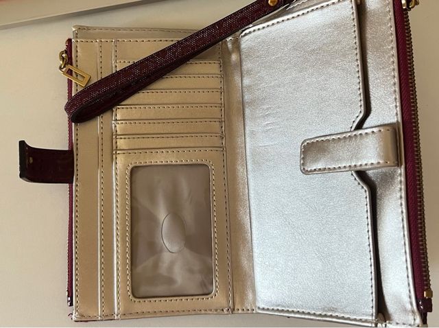 Billetera Guess