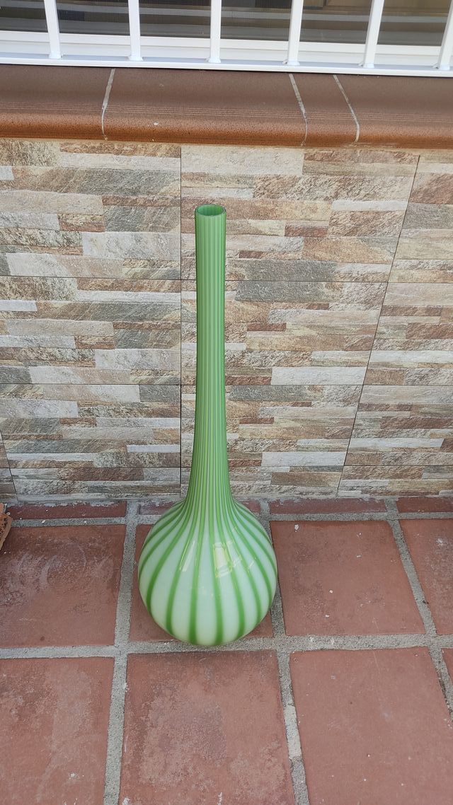 Jarrón florero alto