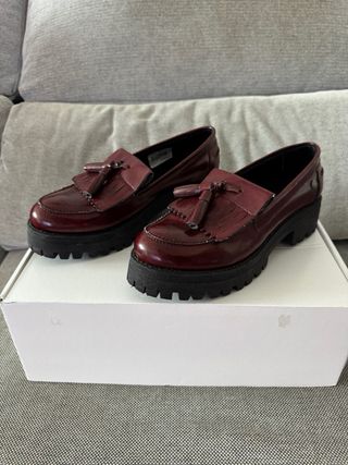 Mocasines burdeos El Corte Inglés T40