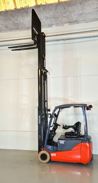 TORO TORITO CARRETILLA ELEVADORA ELECTRICA BARATA