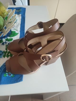 Sandalias .Rebajadas!
