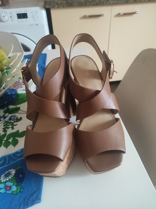 Sandalias .Rebajadas!