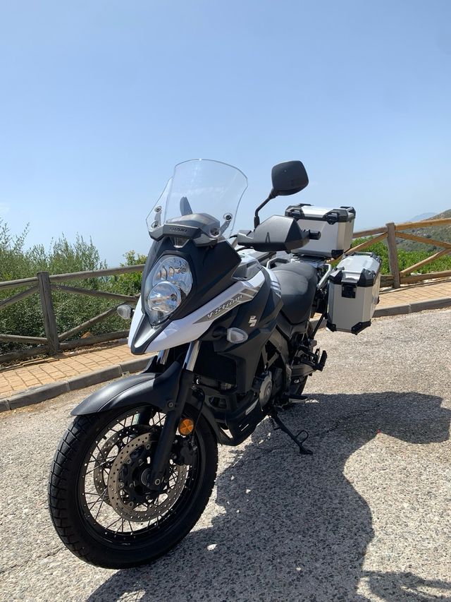 Susuki v-strom 650