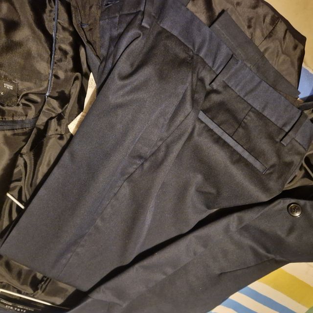 Traje de chaqueta azul marino