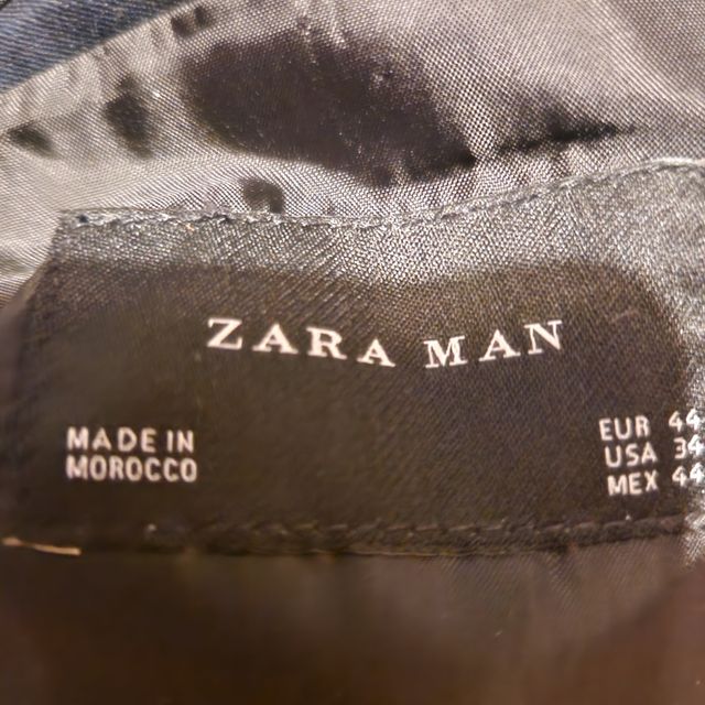 Traje de chaqueta azul marino