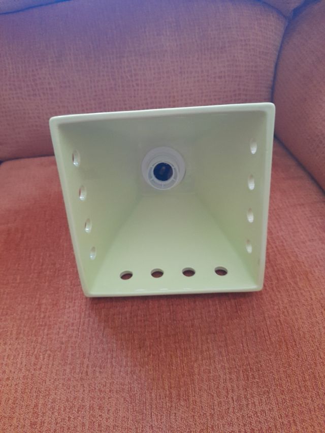 Lámpara de techo de cerámica .