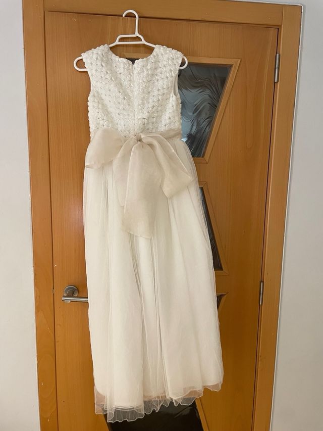 Traje de comunión para niña