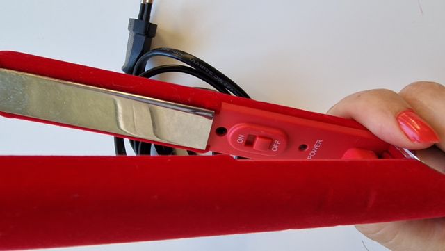 Plancha del pelo para viaje