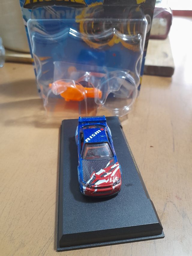 Hot wheels nissan gt nismo treasure custom.