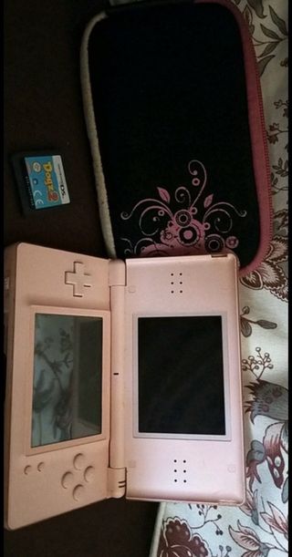 Nintendo DS Lite