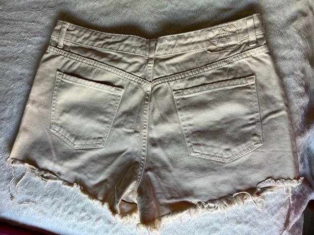 Short vaquero de Stradivarius