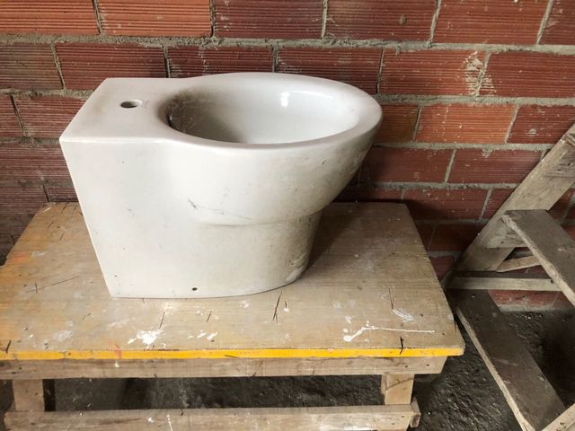 Bides y loza sanitaria.