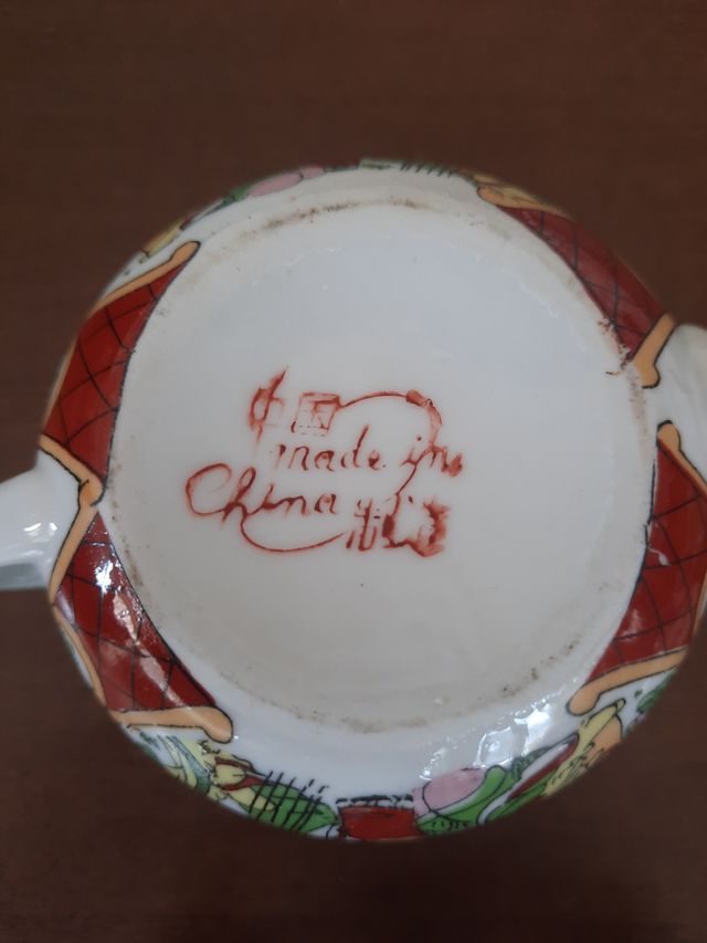 Ministure di Teira e tazzine cinesi