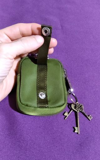 Monedero, mini bolso multiusos, verde pistacho