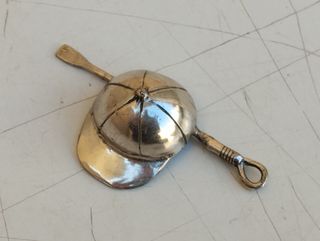 Pendente argento 800 berretto appassionati cavalli