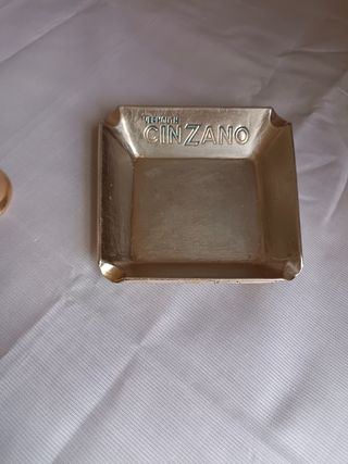 Cenicero cinzano 