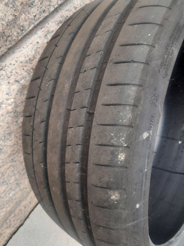 Vendo dos ruedas 265/30ZR20 (94Y)