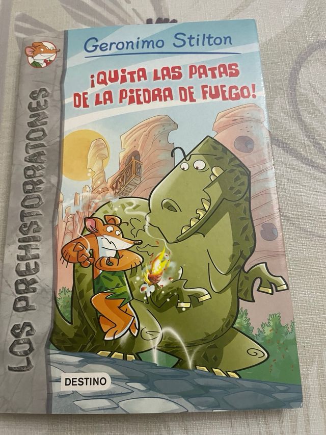 Geronimo stilton quita las patas de la piedra...