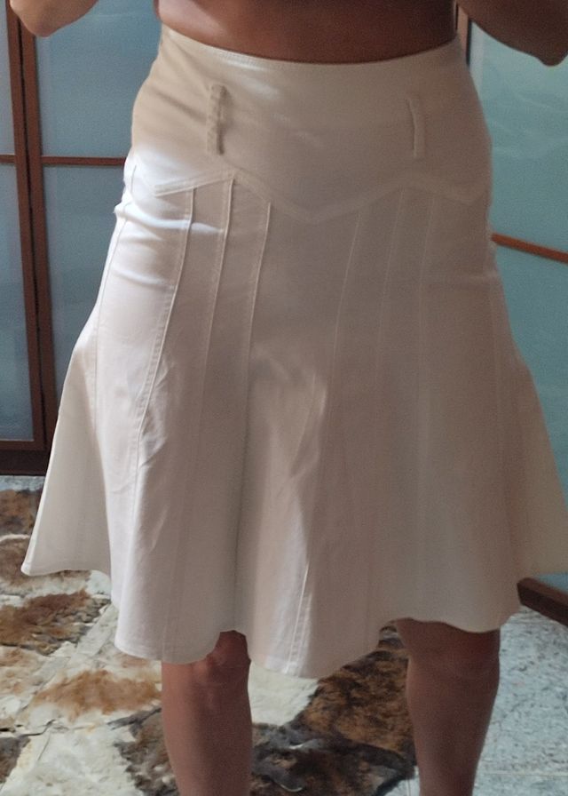 Falda blanca