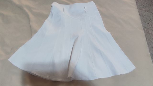 Falda blanca