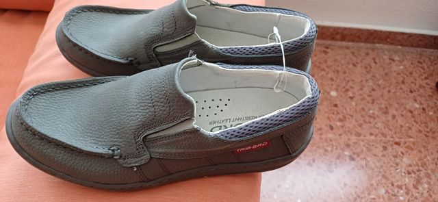 ZAPATO NAUTICO para uso en el mar SIN USAR.Nuevos.