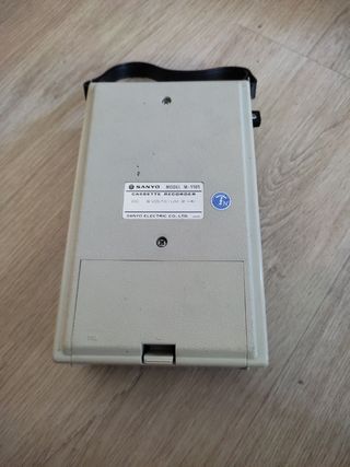 Reproductor de cassettes SANYO M-1101