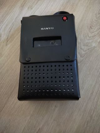 Reproductor de cassettes SANYO M-1101