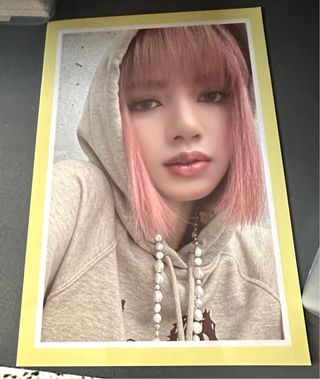 Blackpink lisa postcard