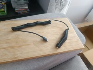 CARGADOR DE COCHE LG CLA 300