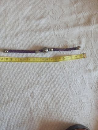 Pulseras y gargantilla de piel y ositos. 