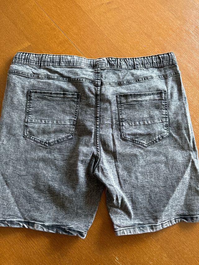 Pantalon vaquero corto