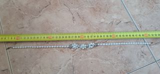 Fabuloso collar con perlas naturales y zirconitas.