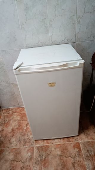 Frigorífico jocel 85l