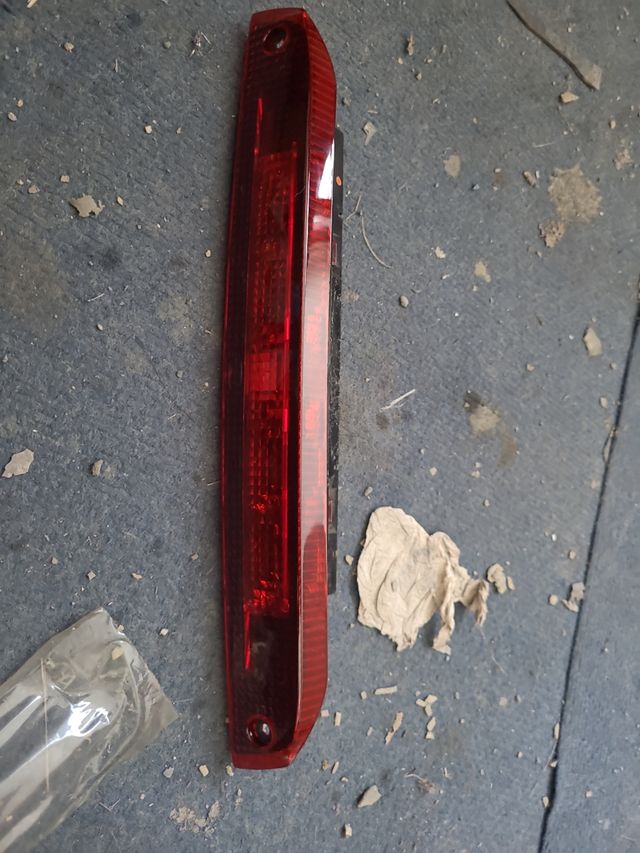 Luz freno . 3 luz focus modelo 2 serie