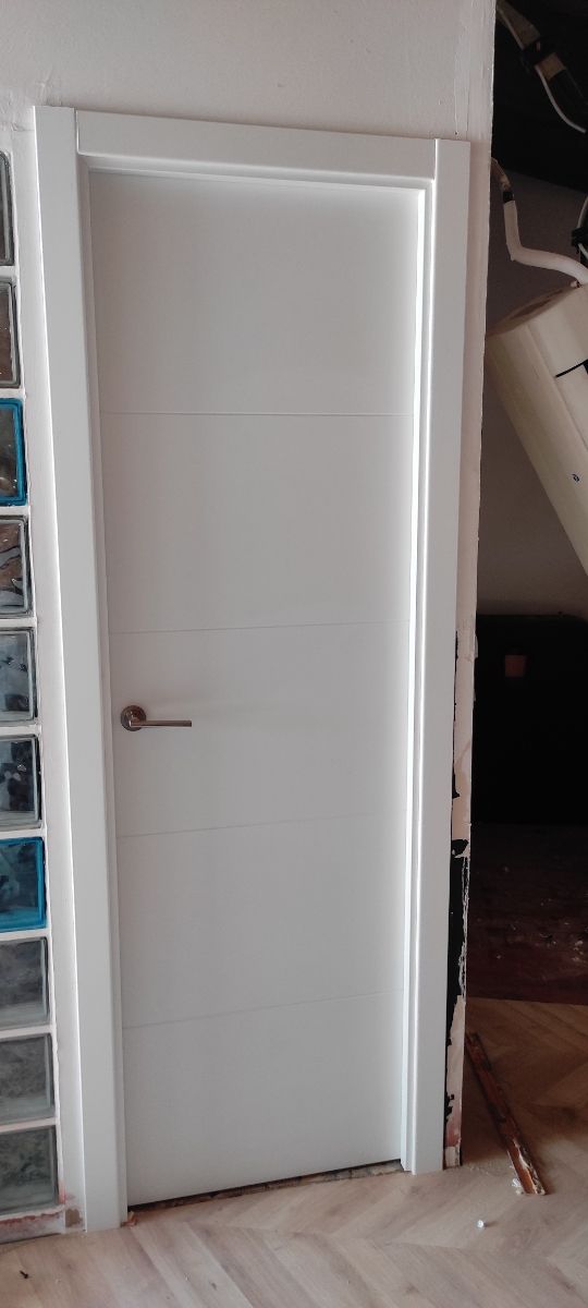 Carpintero Montador Pintor