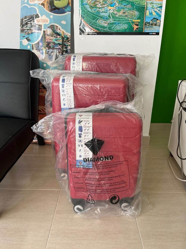 Juego maletas de viaje