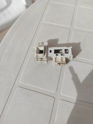 Sensor puerta lavadora Bosch