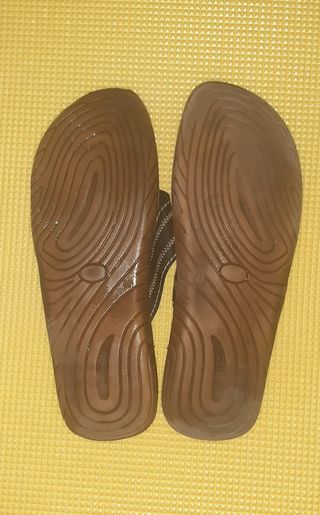 Sandalia piel, nº 44, hecha en España