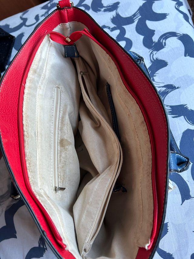 Bolso de hombro Guess rojo original