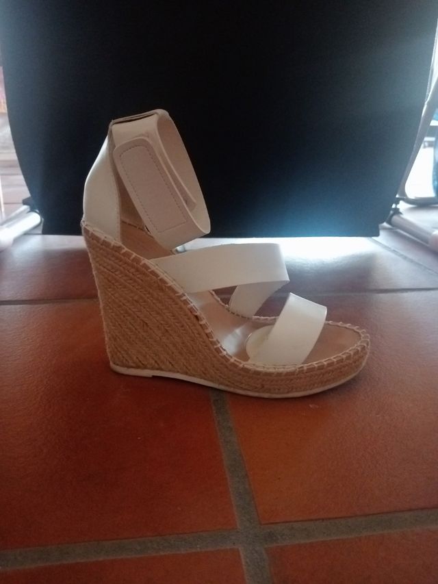 Cuñas, sandalias tacón 👠