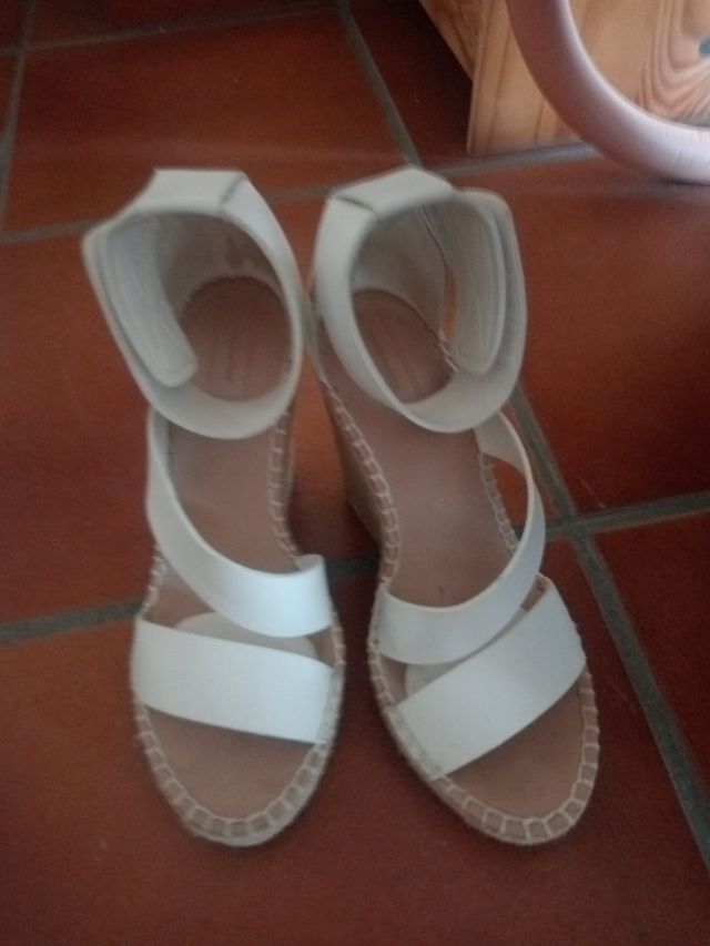 Cuñas, sandalias tacón 👠